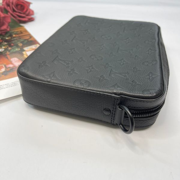 【12期0利率】LV Trio 郵差包【24年3月韓國購證】【99成新】 