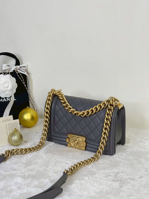 【99成新】CHANEL 22A BOY 20 小型口蓋包 