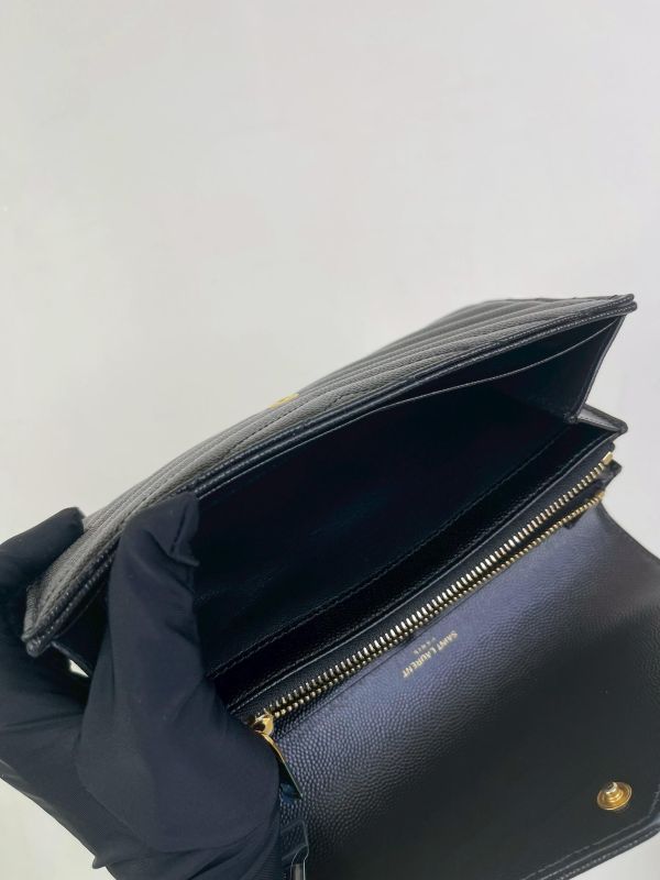 【9成新】YSL MONOGRAM 魚子醬信封長夾 