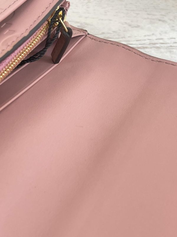 【9成新】GUCCI GG壓紋信封長夾 