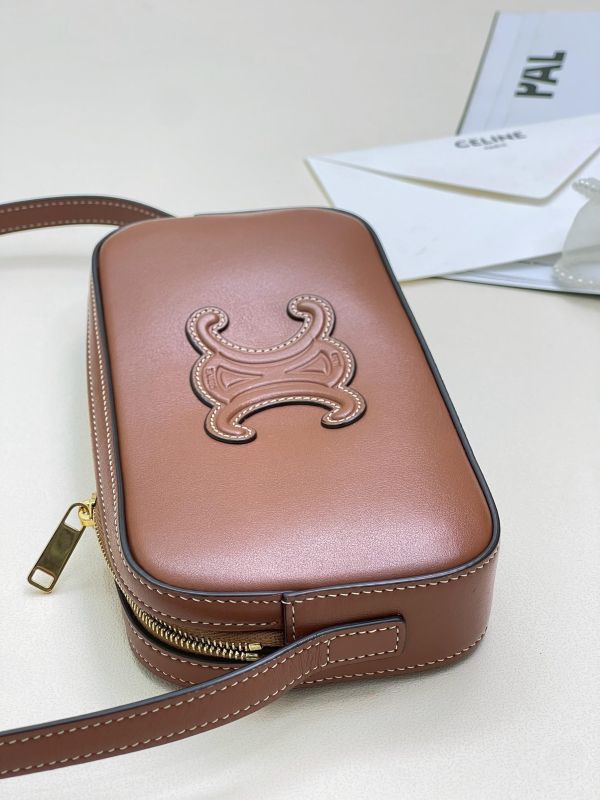 【95成新】CELINE 光滑小牛皮迷你相機包 