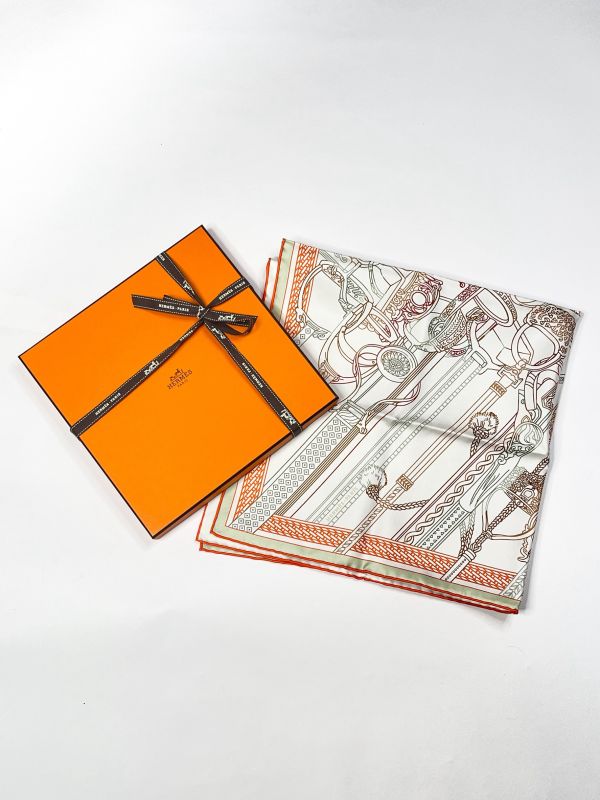 【未使用閒置品】HERMES Concours d'Etriers Remix 70雙面方巾 