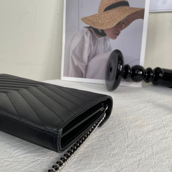 【12期0利率】YSL  魚子醬牛皮 22.5CM WOC斜背包【95成新】 