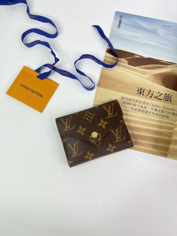 【分期0利率】 LV VICTORINE 老花三折短夾【95成新】