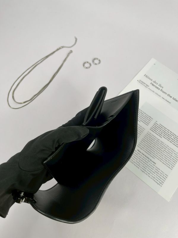 【分期0利率】CELINE 亮面牛皮革TRIOMPHE三折短夾 【95成新】 