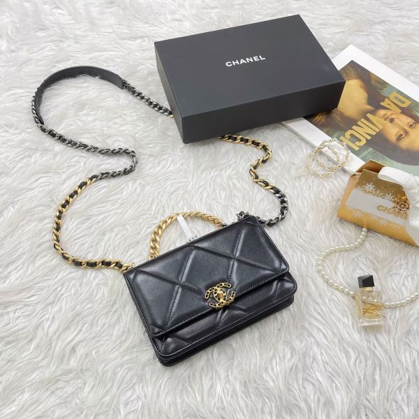 【12期0利率】CHANEL 19 WOC 【95成新】 