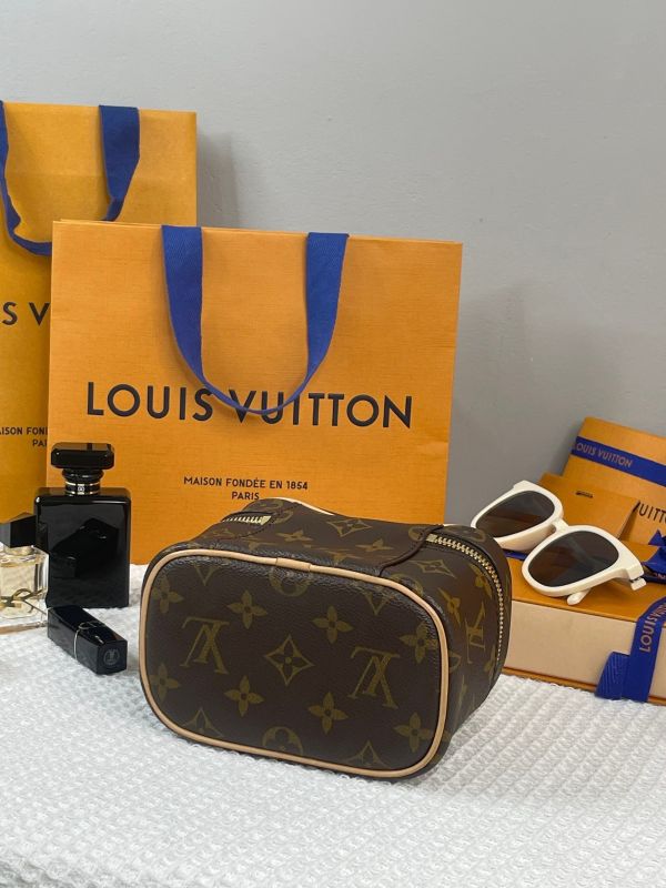 【分期0利率】LV NICE NANO 【95成新】 