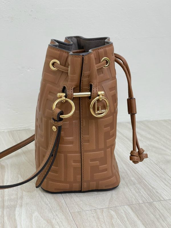 【95成新】FENDI Mon Treso 水桶包 