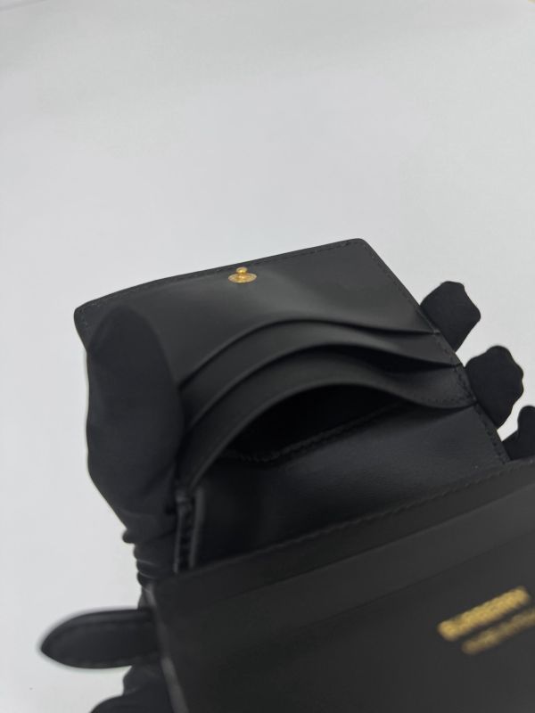 【95成新】BURBERRY TB 對開短夾 