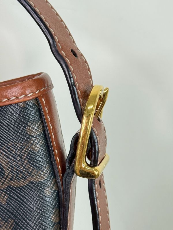 【分期0利率】CELINE TRIOMPHE 帆布小型抽繩水桶【9成新】 