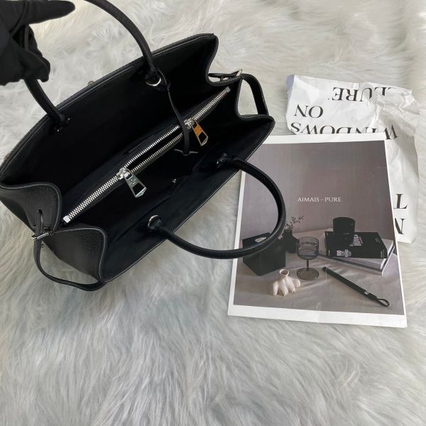【9.9成新】【12期0利率】 LV  TWIST TOTE EPI黑 