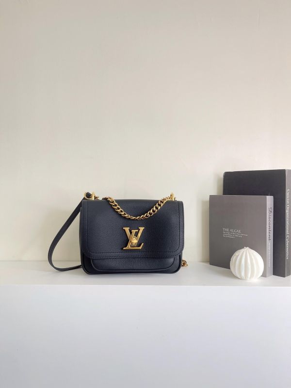 【99成新】LV LOCKME CHAIN 小號斜背包 