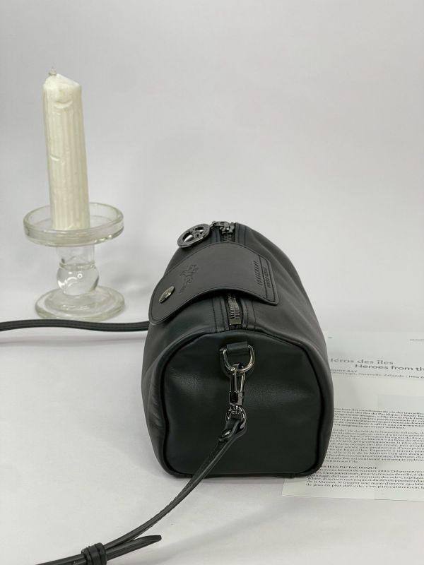 【分期0利率】LONGCHAMP  LE PLIAGE XTRA系列牛皮圓筒斜背包 【9成新】 