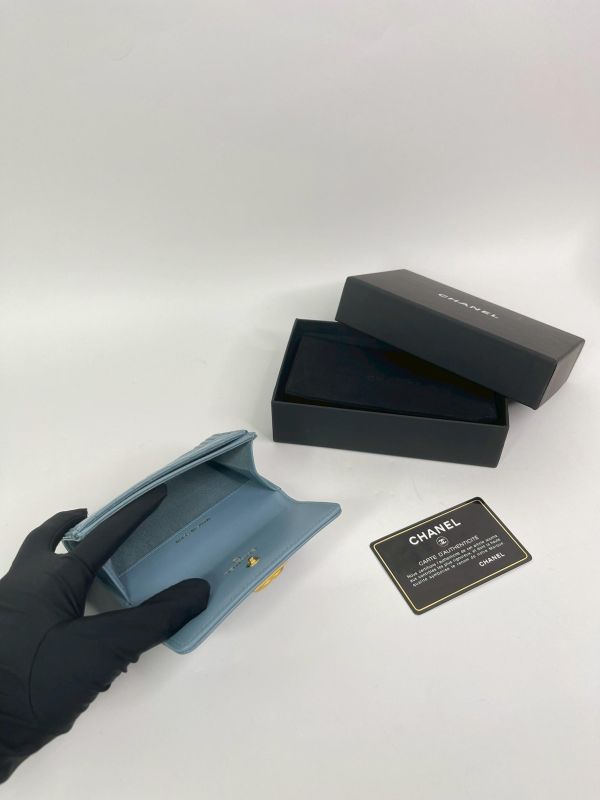 【未使用閒置品】CHANEL BOY山形紋翻蓋卡包 