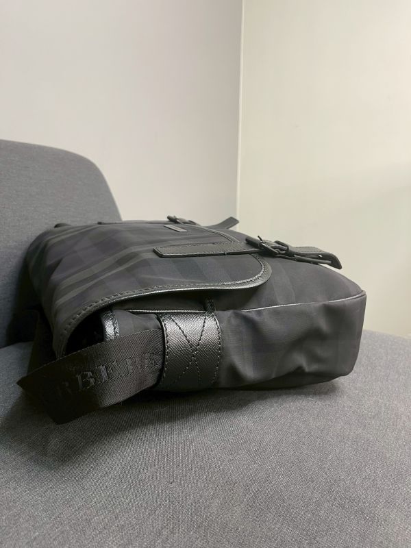 【分期0利率】BURBERRY 炭灰格紋郵差包 【99成新】 