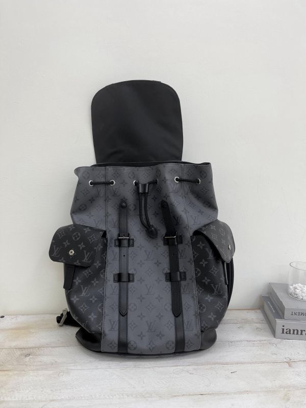 【95成新】LV Christopher MM 