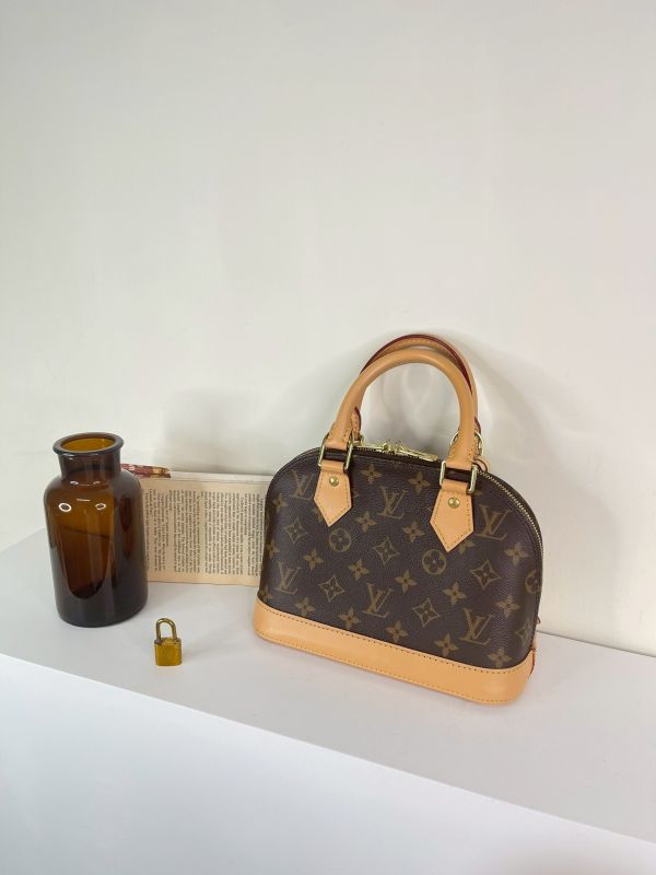 【分期0利率】LV Alma BB 貝殼包【9成新】 