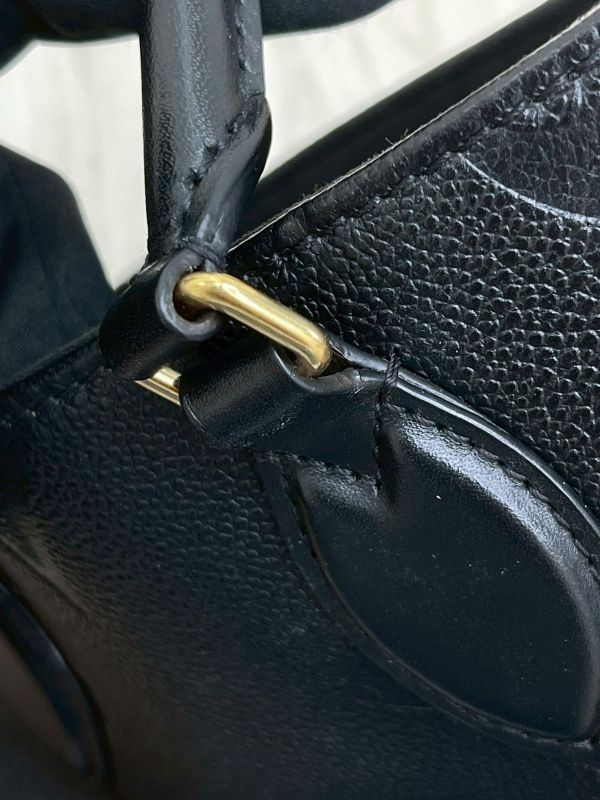 【95成新】LV ON THE GO PM 