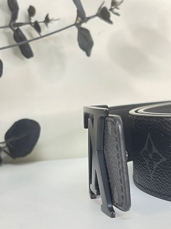 【分期0利率】LV  Initiales啞面黑色皮帶 40MM【全新品】 