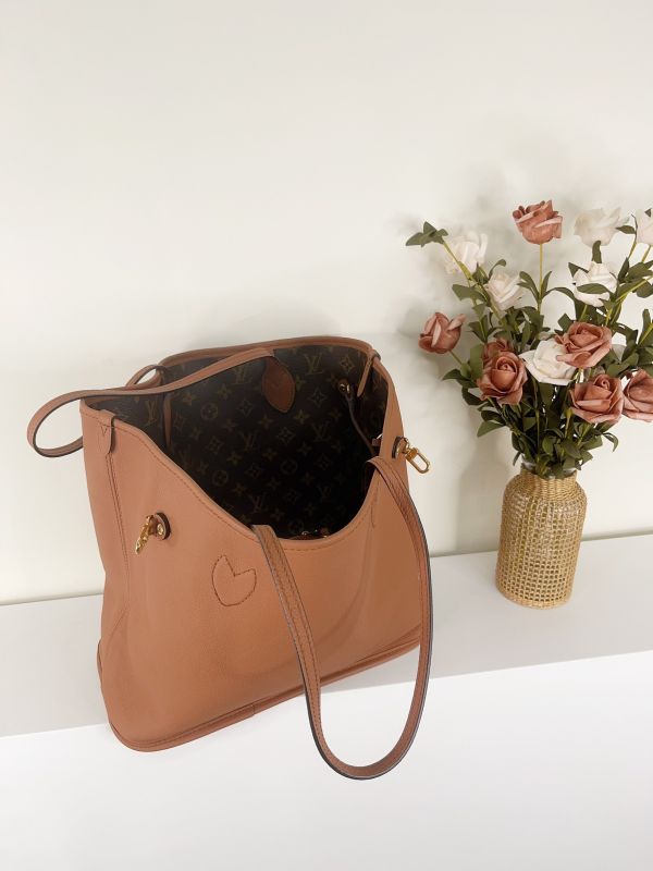 【分期0利率】LV Neverfull Inside Out MM【全新品】 