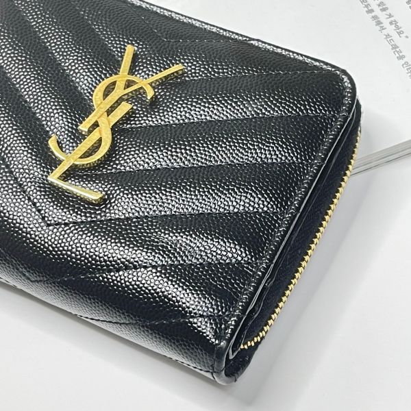 【分期0利率】YSL 粒面壓紋皮革扣式拉鍊短夾【95成新】 