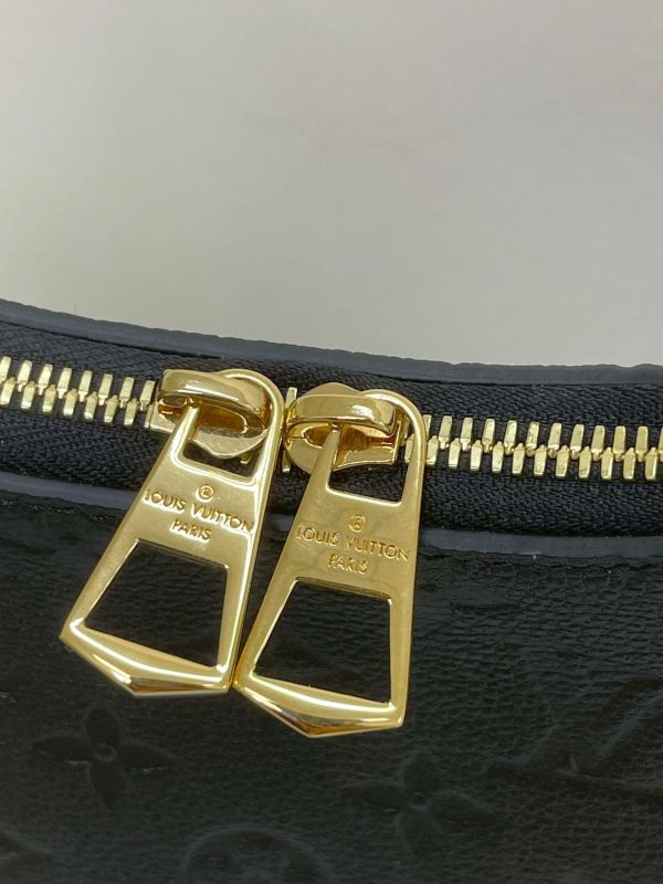 【未使用閒置品】LV Boulogne PM 牛角包 