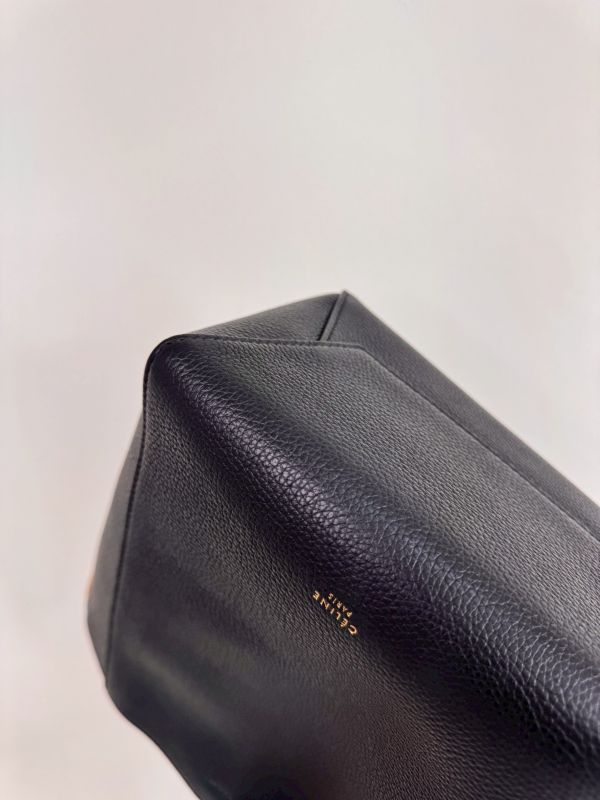 【分期0利率】CELINE Sangle Bucket 牛皮水桶包【95成新】 