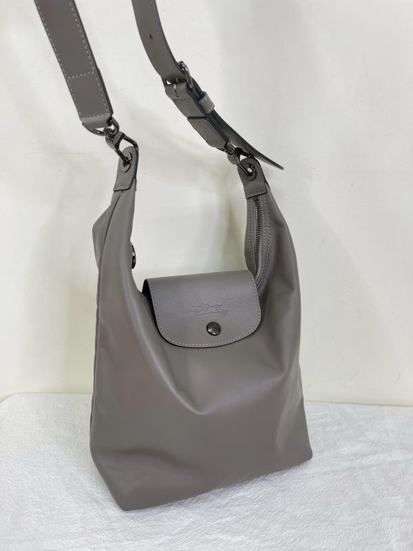 【95成新】LONGCHAMP Le Pliage Xtra 半月形單肩包 M 