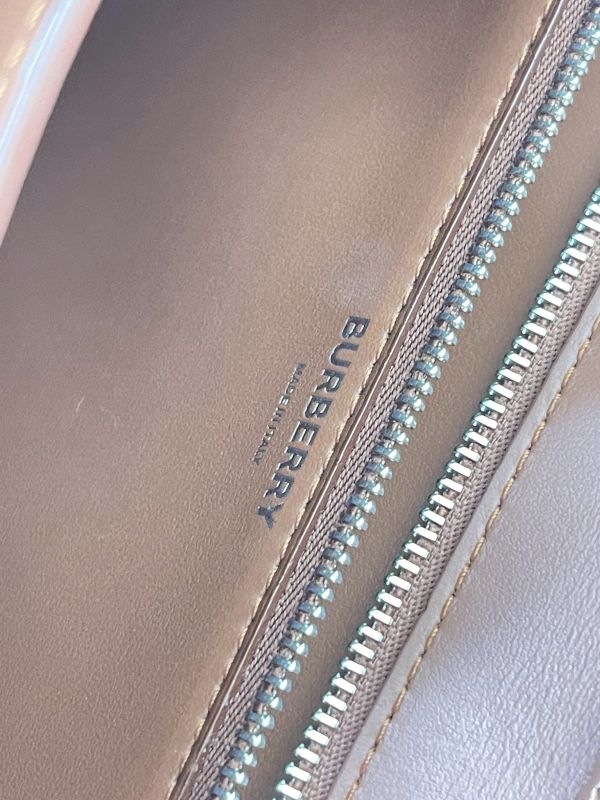 【分期0利率】BURBERRY TB鎖頭 小號翻蓋斜背包【9成新】 
