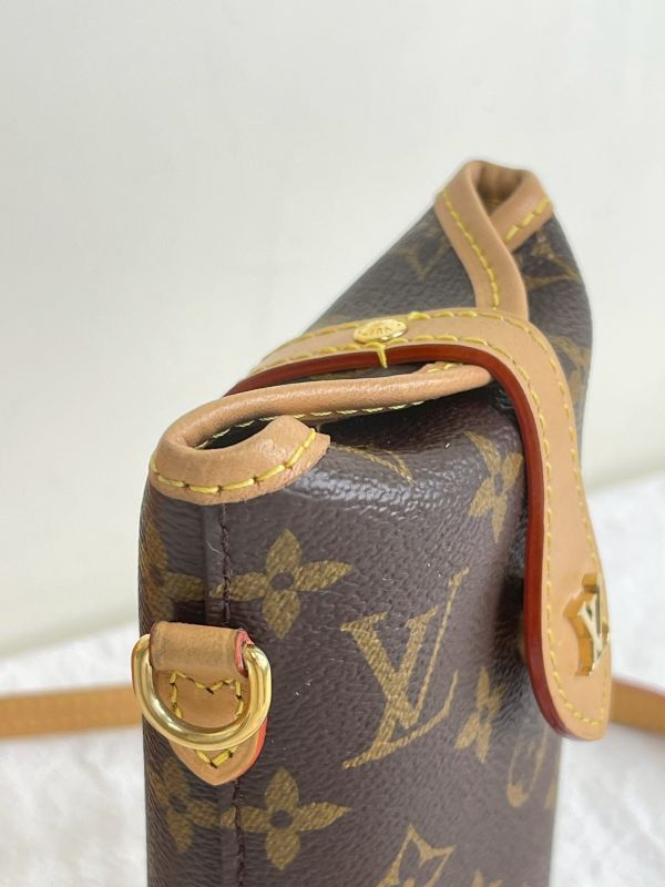 【分期0利率】LV  薯條手機包【9成新】 