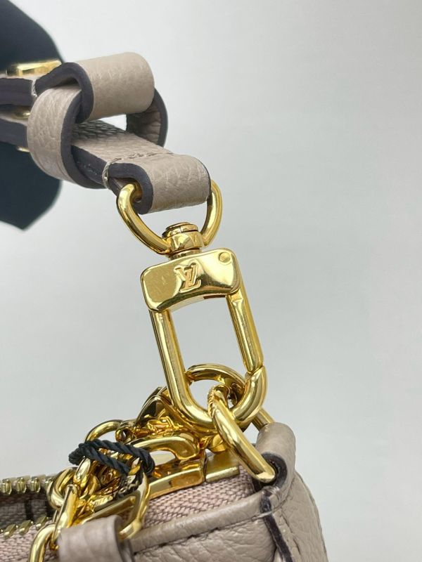 【99成新】LV Easy Pouch On Strap 