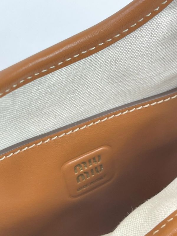 【95成新】MIUMIU IVY 皮革手提包 MINI 