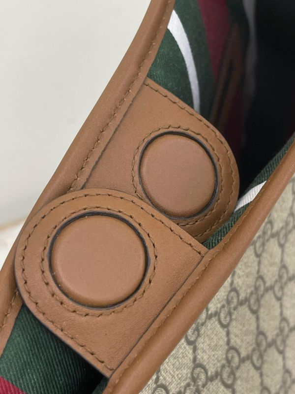 【全新品】GUCCI GG Emblem系列 中號肩背包 