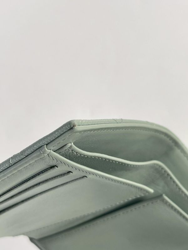 【9成新】CHANEL COCO 背面拉鍊三折短夾 