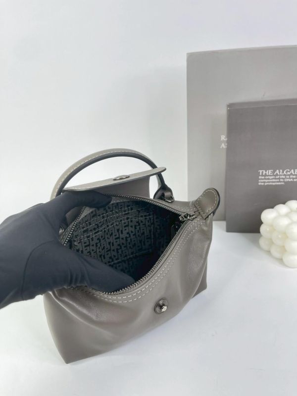 【9成新】LONGCHAMP Le Pliage Xtra 手拿包 XS 