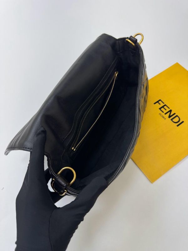【95成新】FENDI Baguette 法棍包 中號 