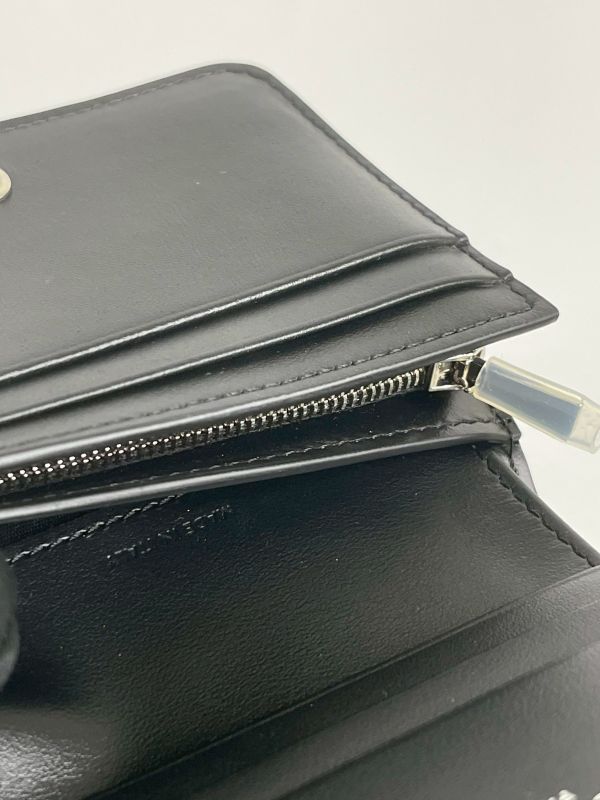 【分期0利率】CELINE TRIOMPHE亮澤牛皮革短款錢包【全新品】 