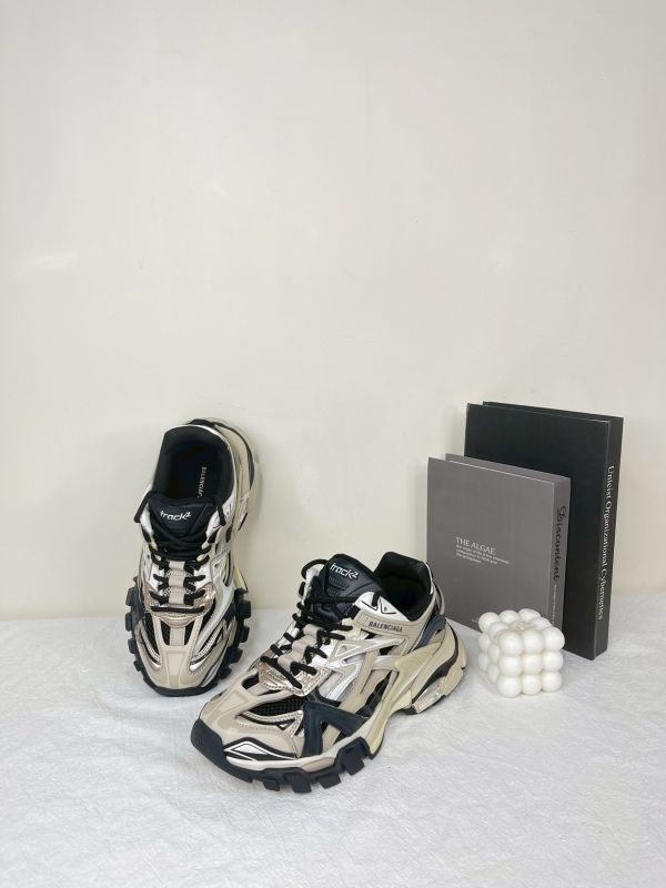 【分期0利率】BALENCIAGA TRACK2 老爹鞋 JP24 【99成新】 