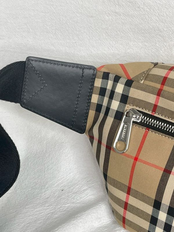 【分期0利率】BURBERRY Vintage格紋拉鍊胸包 【99成新】 