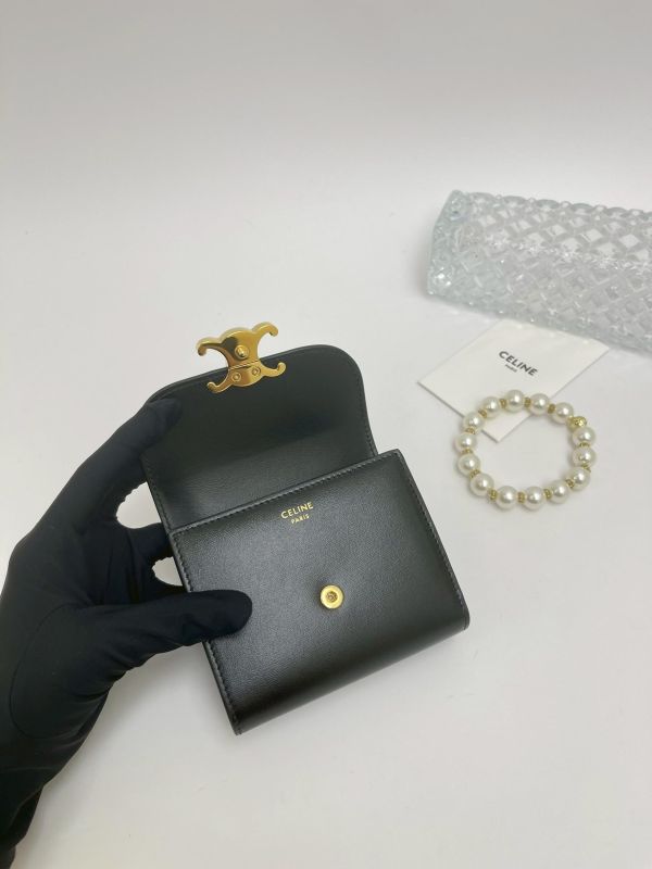 【95成新】CELINE 亮面牛皮革TRIOMPHE三折短夾 