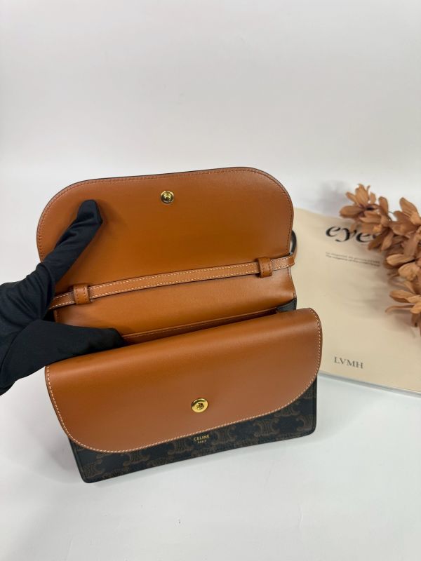【分期0利率】CELINE TRIOMPHE凱旋門 STRAP WOC【99成新】 