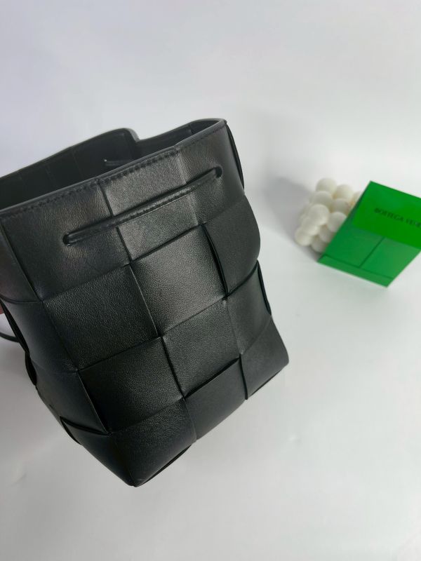 【95成新】BV CASSETTE 大編織水桶包 小號 