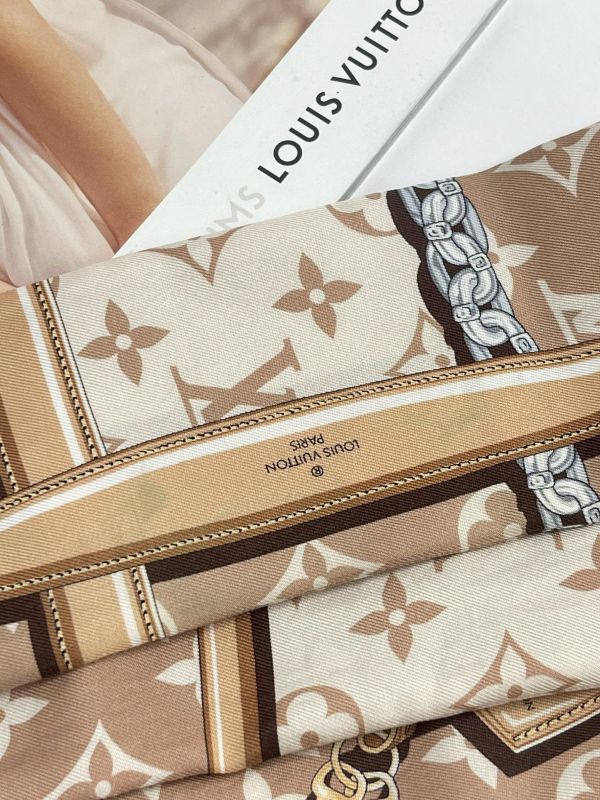 【9成新】LV Monogram Confidential 長絲巾 