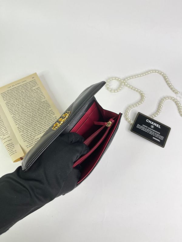 【分期0利率】CHANEL  19 中夾 【9成新】