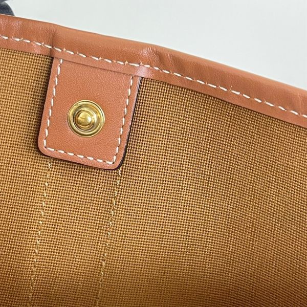 【12期0利率】CELINE TRIOMPHE老花小號水桶包【95成新】 