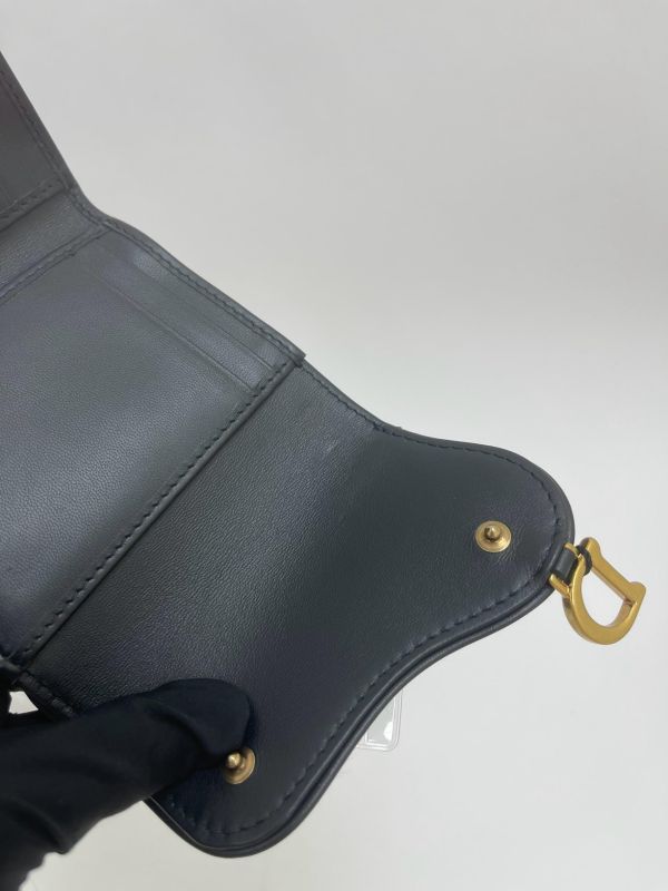 【閒置新品】DIOR SADDLE LOTUS 老花三折短夾 