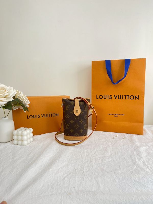 【分期0利率】LV  薯條手機包【9成新】 