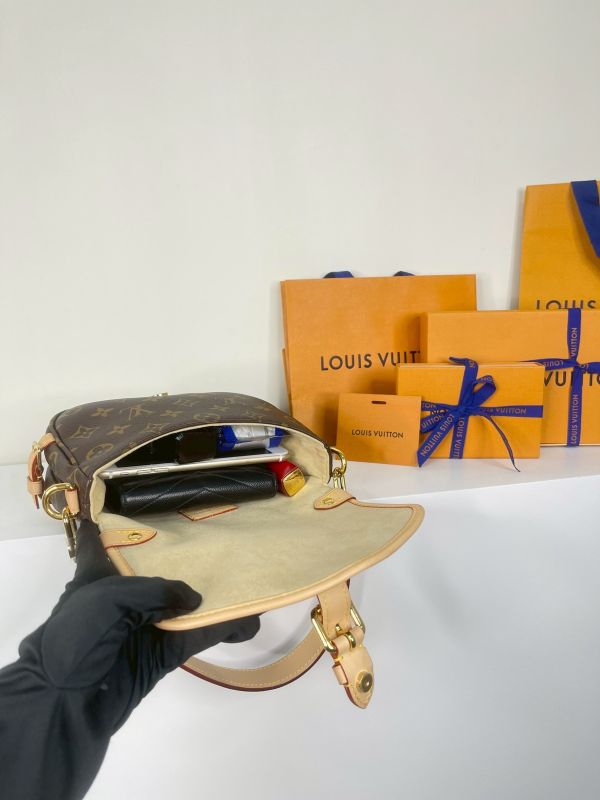 【分期0利率】LV Saumur BB【95成新】 