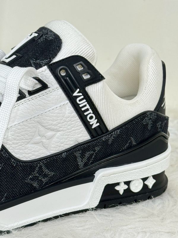 【分期0利率】LV Trainer 運動鞋  女段38號【未使用閒置品】 