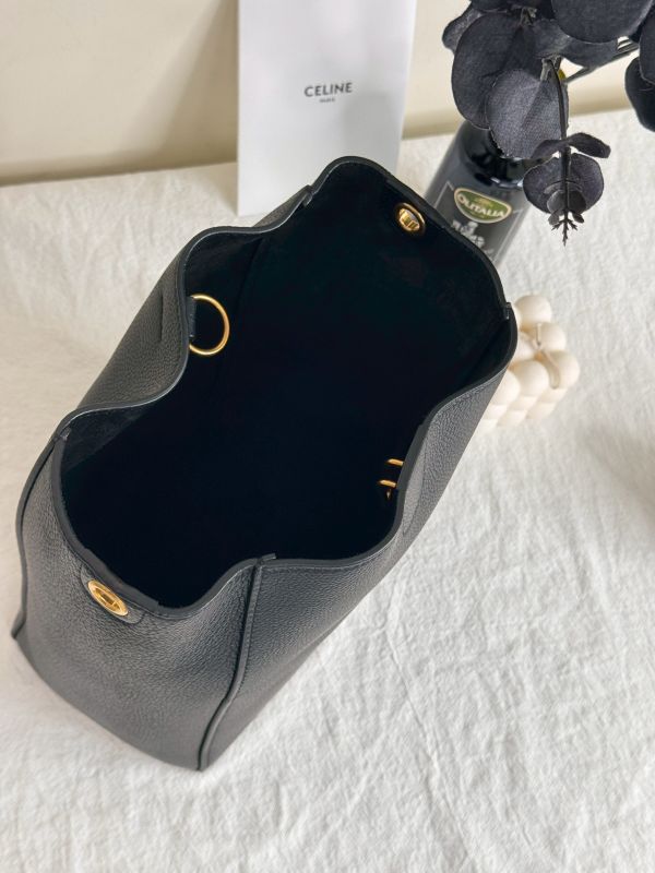 【分期0利率】CELINE Sangle Bucket 牛皮水桶包【95成新】 